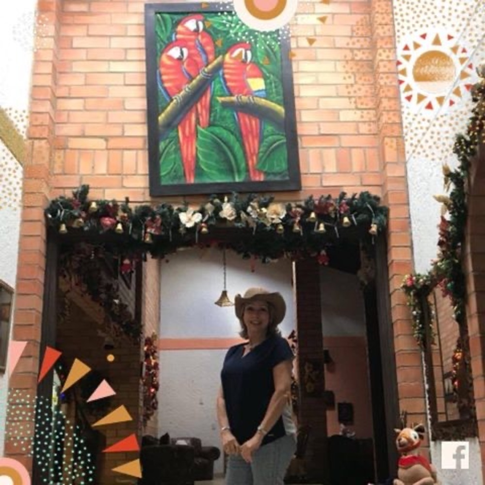 Meet your Posher, Magdalena